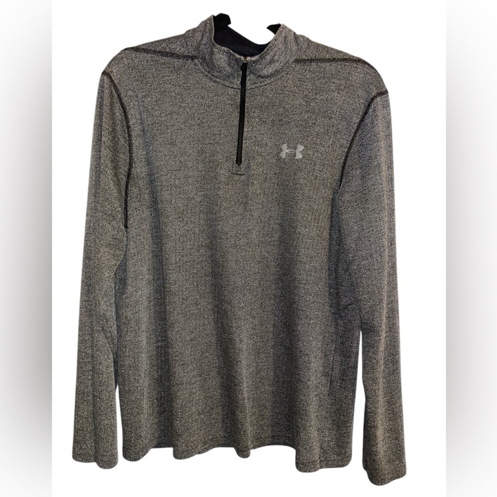 Under Armour Heatgear Loose Fit Sz Large- 1/4 Zip Pullover.